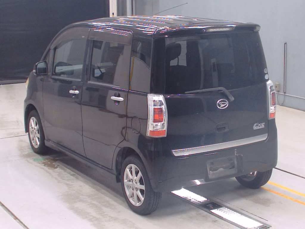 DAIHATSU TANTO EXE