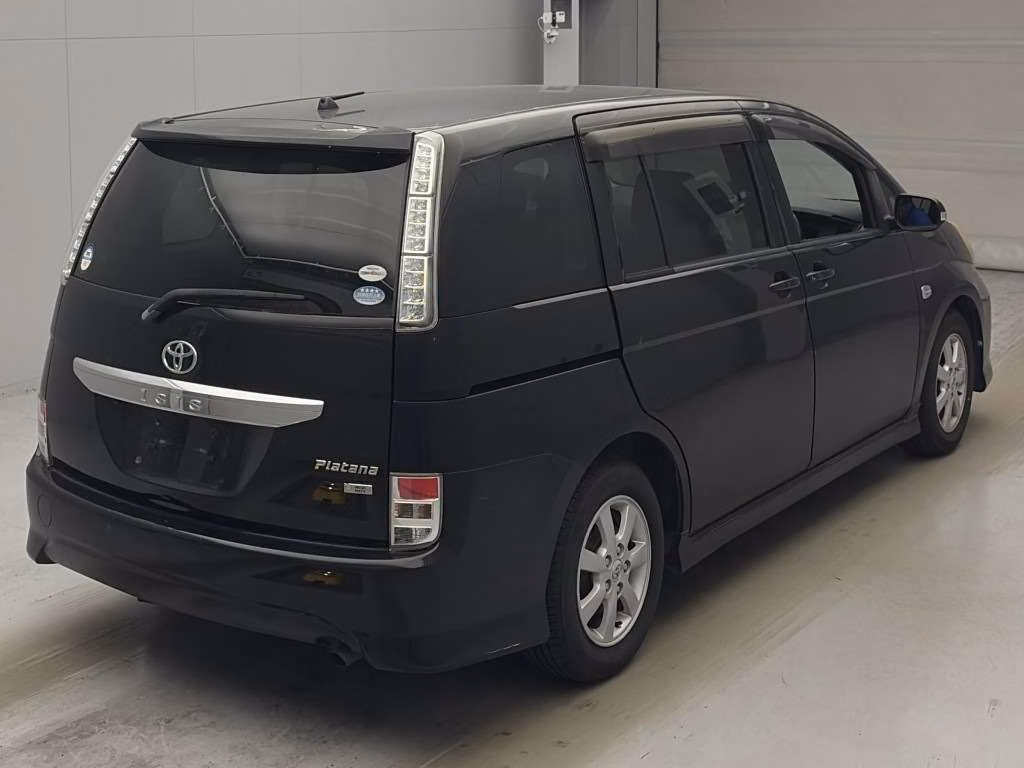 TOYOTA ISIS