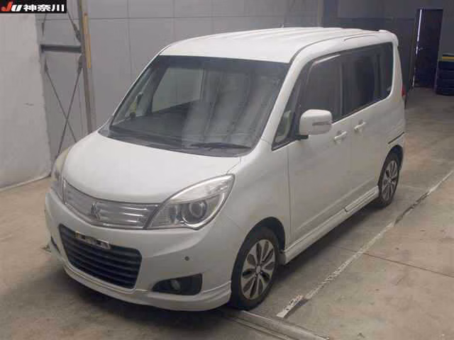 MITSUBISHI DELICA D:2
