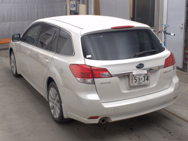 SUBARU LEGACY