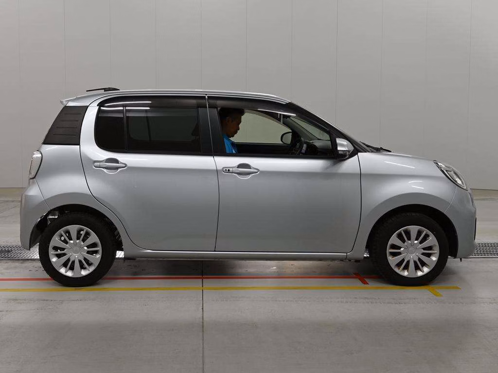 DAIHATSU BOON