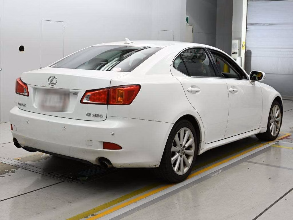 LEXUS IS350