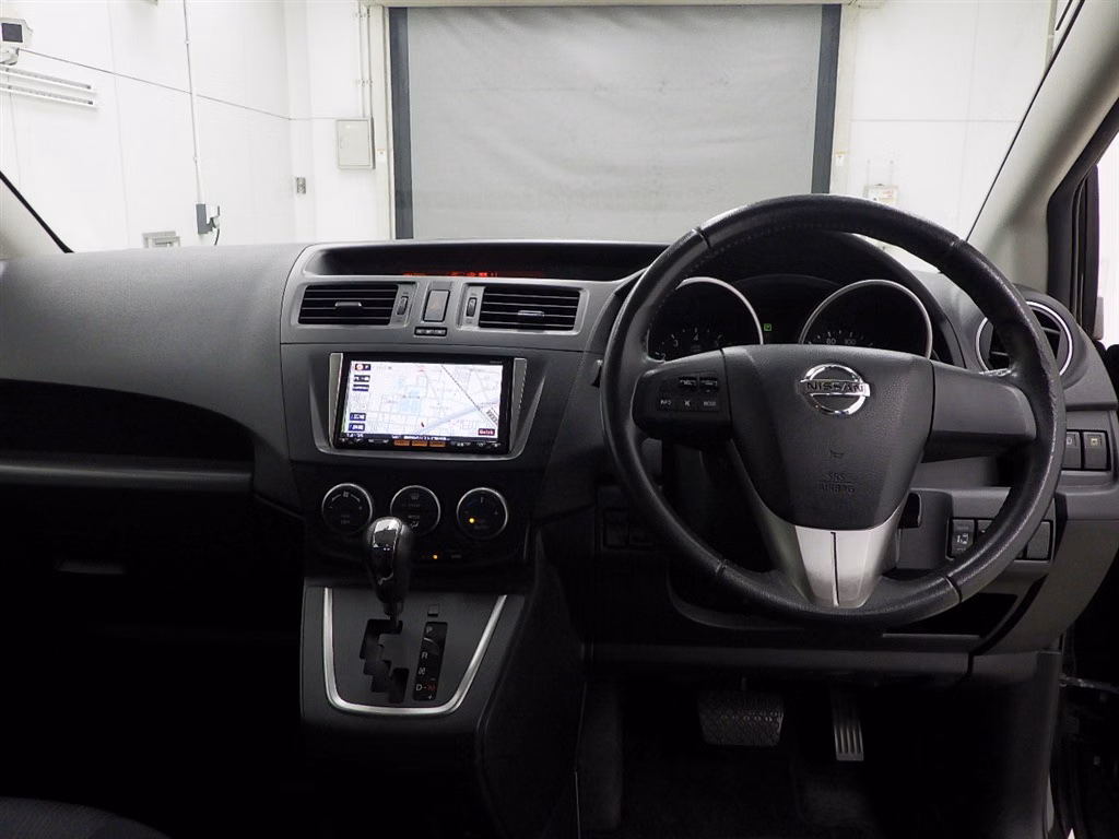 NISSAN LAFESTA