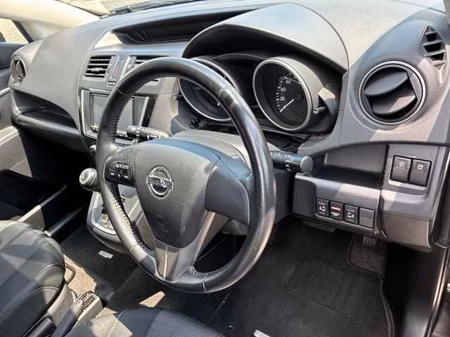 NISSAN LAFESTA