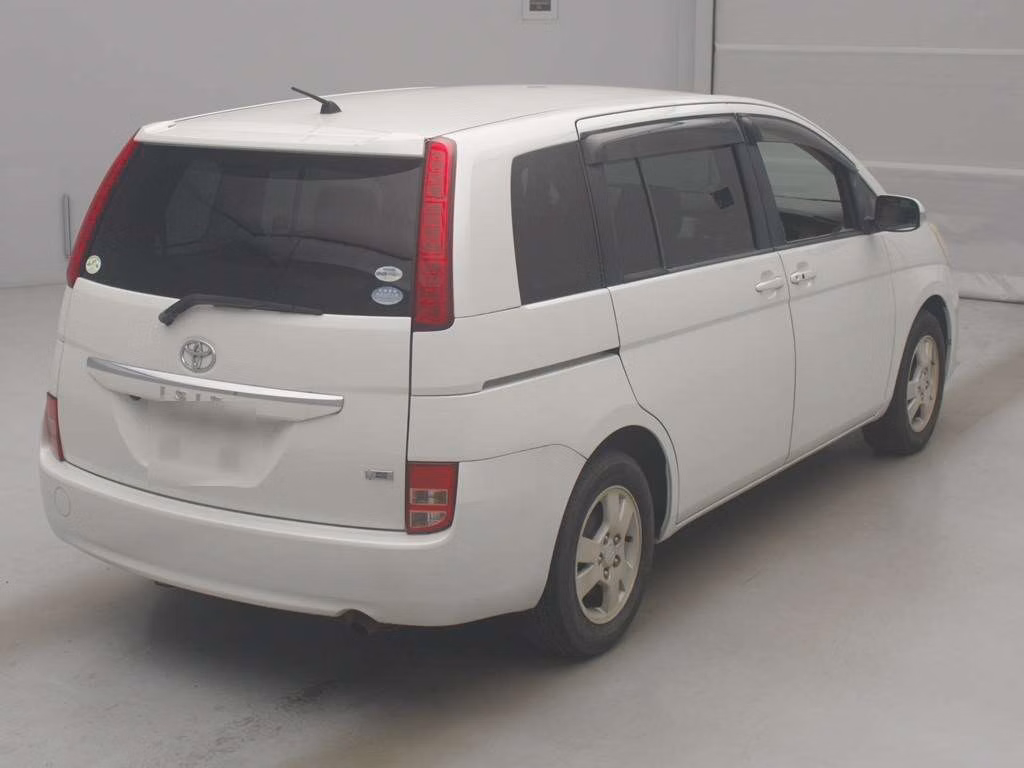TOYOTA ISIS