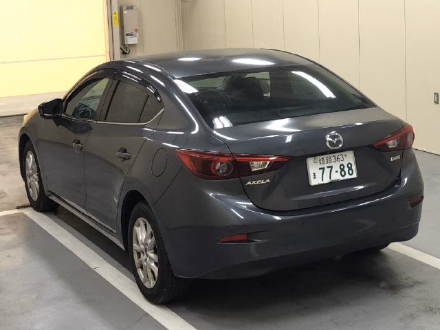 MAZDA AXELA