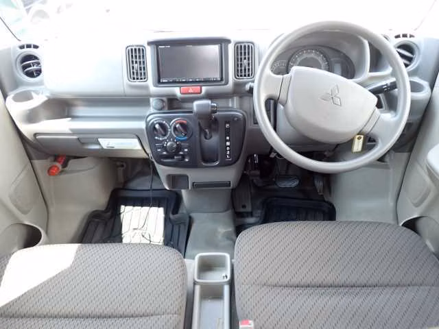 MITSUBISHI MINICAB