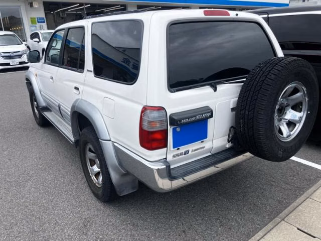 TOYOTA HILUX SURF