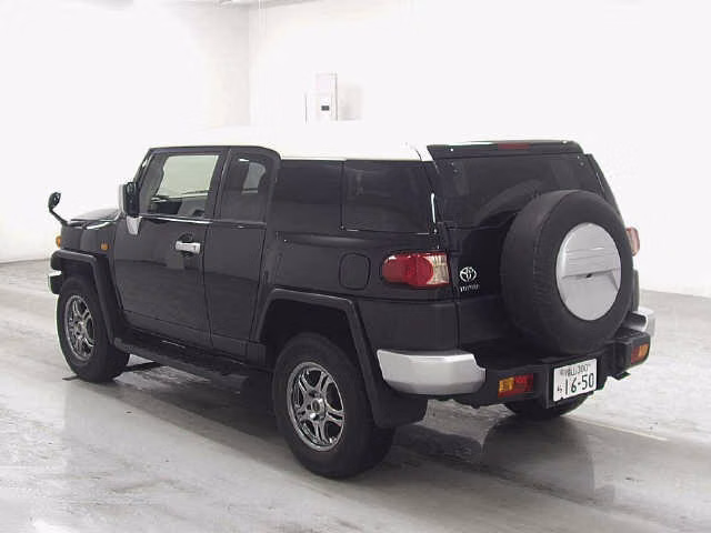 TOYOTA FJ CRUISER