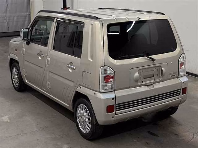 DAIHATSU NAKED