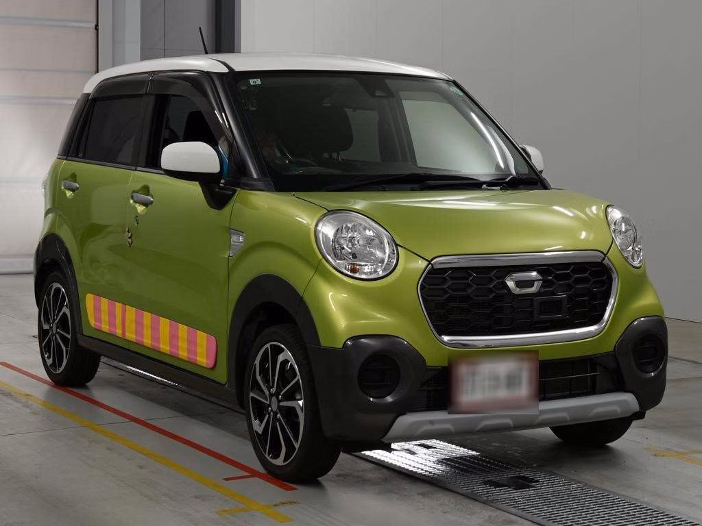 DAIHATSU CAST