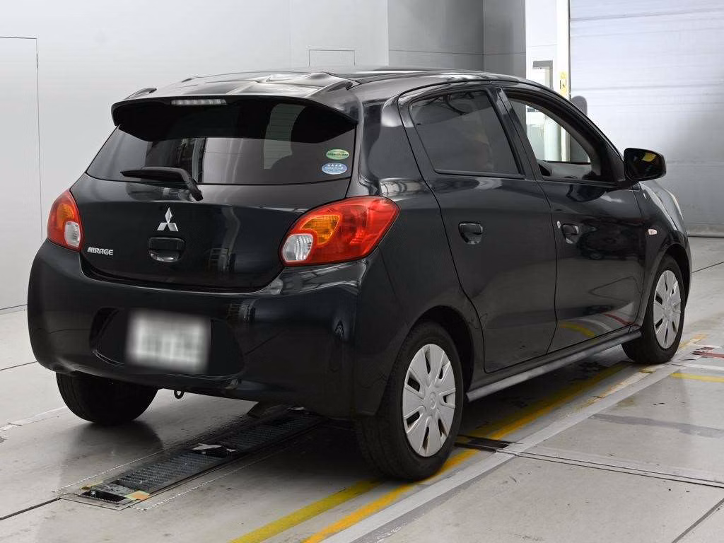 MITSUBISHI MIRAGE