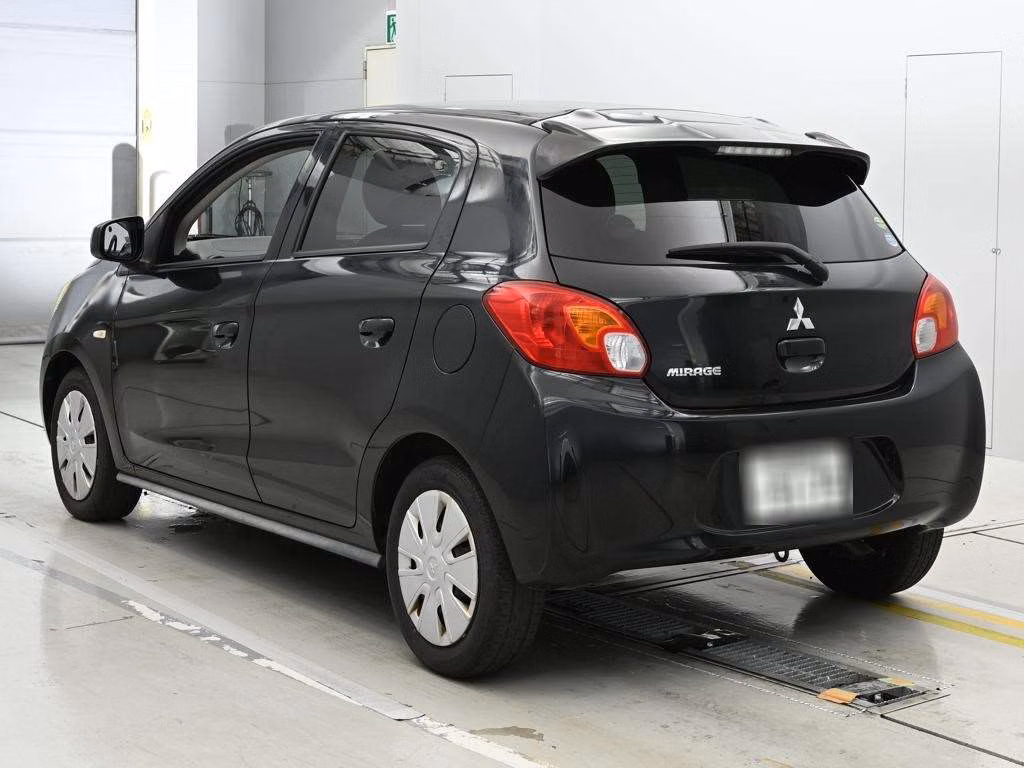 MITSUBISHI MIRAGE