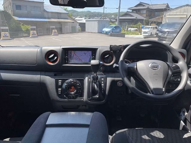 NISSAN NV350 CARAVAN