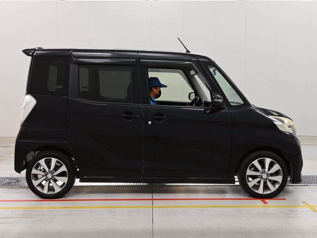 MITSUBISHI EK SPACE