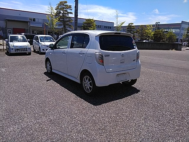 TOYOTA PIXIS EPOCH