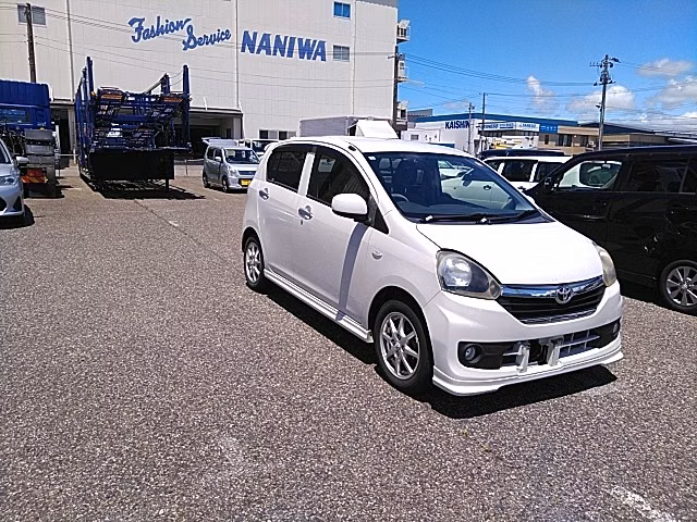 TOYOTA PIXIS EPOCH
