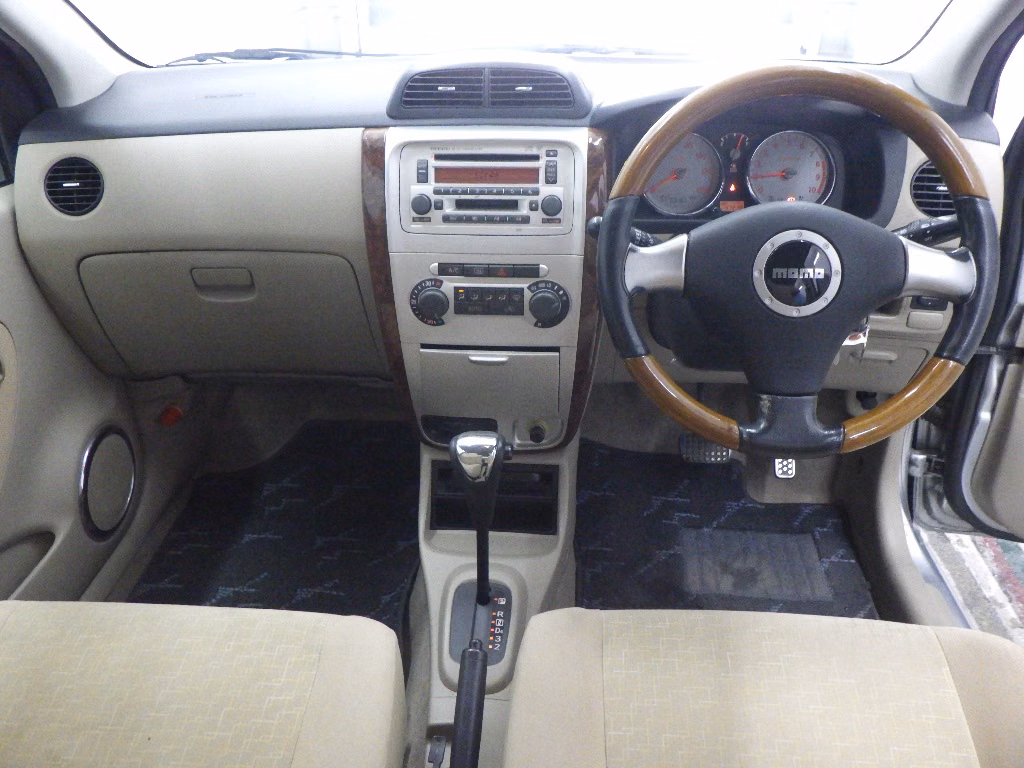 DAIHATSU MIRA AVY