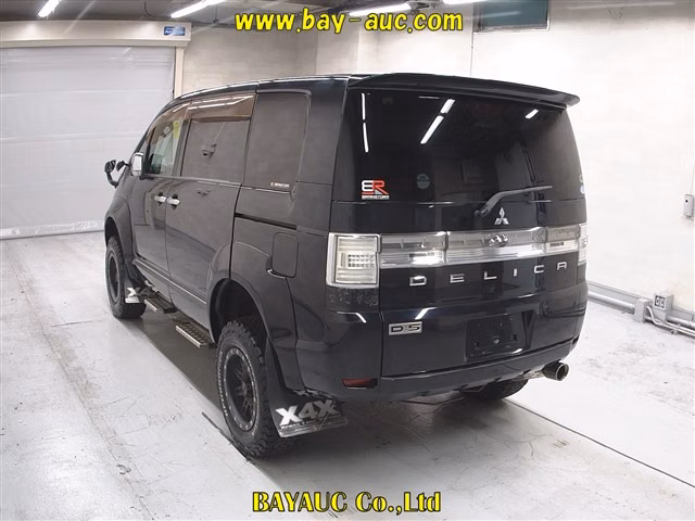 MITSUBISHI DELICA D:5