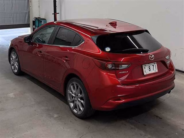 MAZDA AXELA