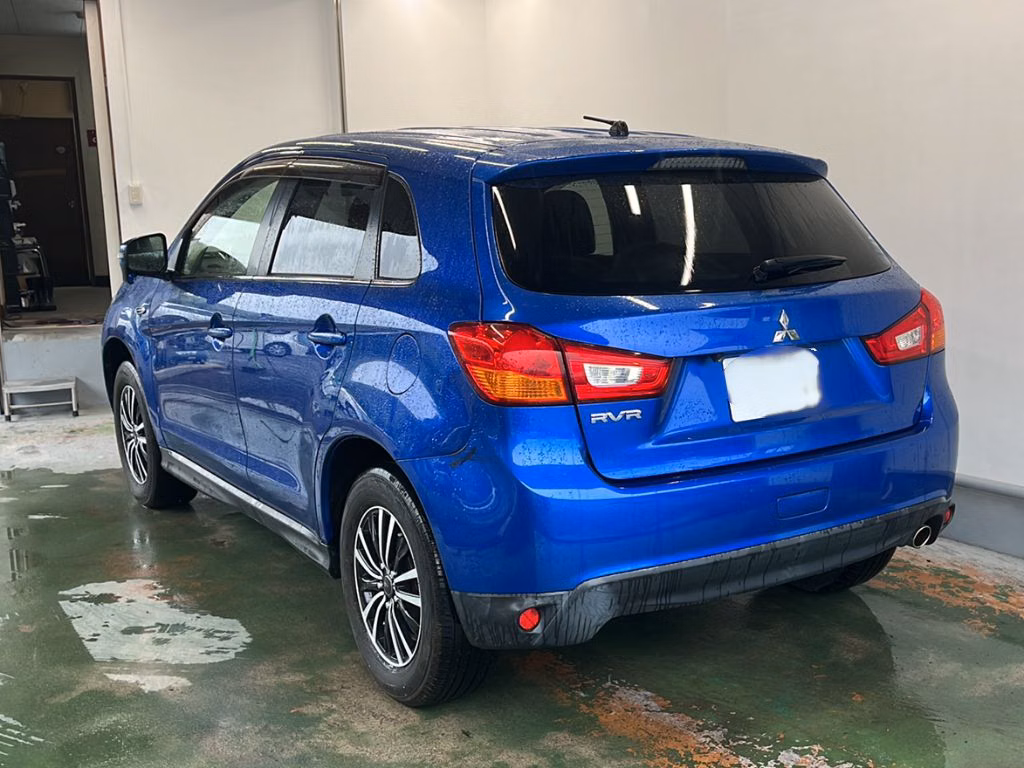 MITSUBISHI RVR