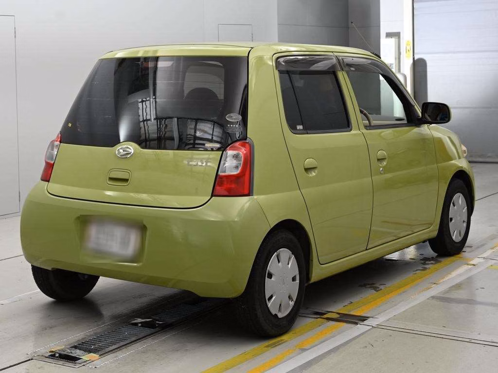 DAIHATSU ESSE