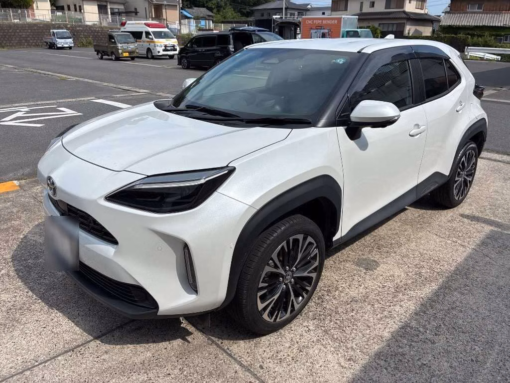 TOYOTA YARIS CROSS