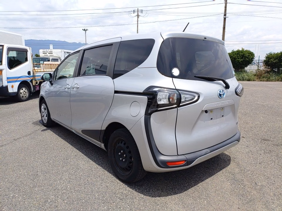 TOYOTA SIENTA