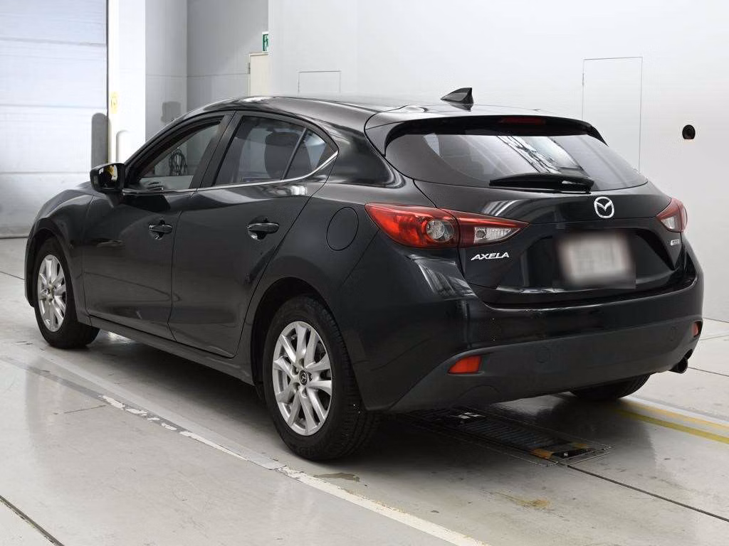 MAZDA AXELA