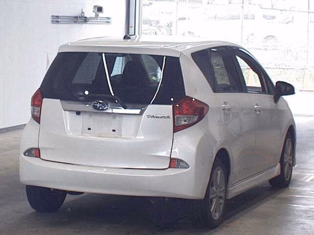 SUBARU TREZIA