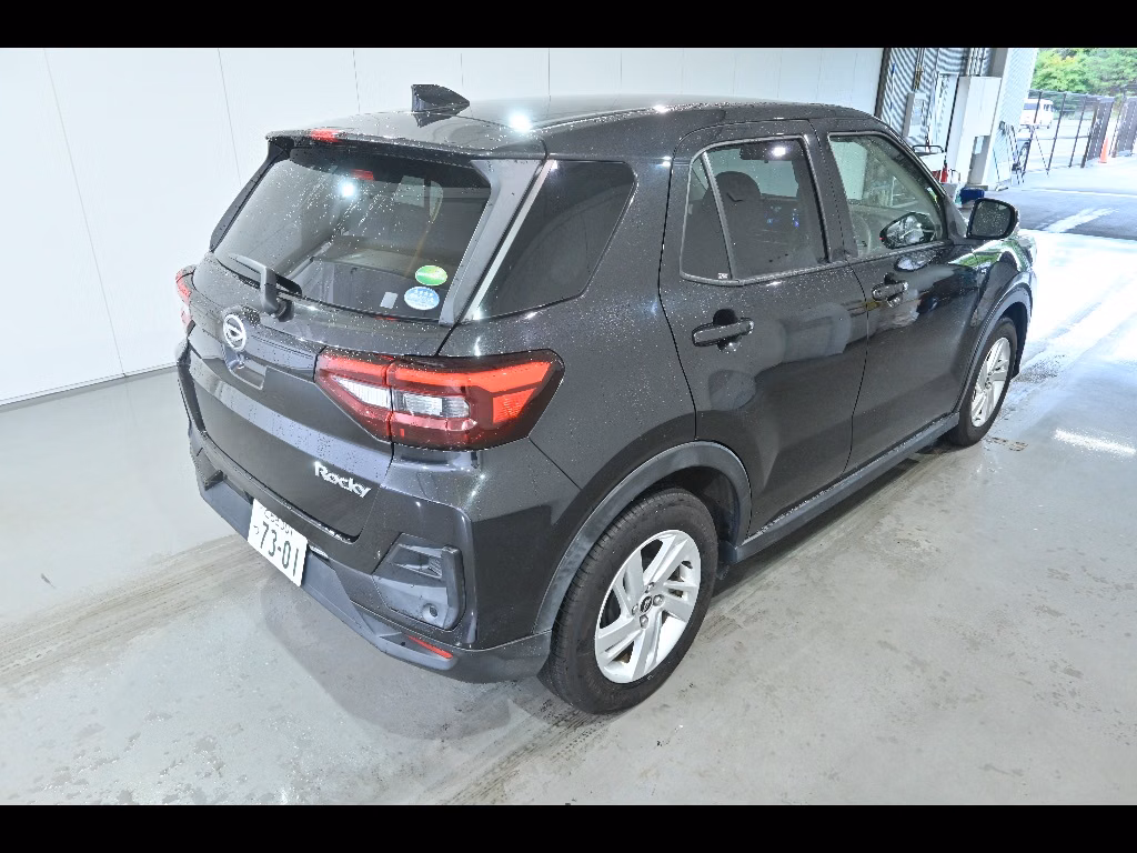 DAIHATSU ROCKY