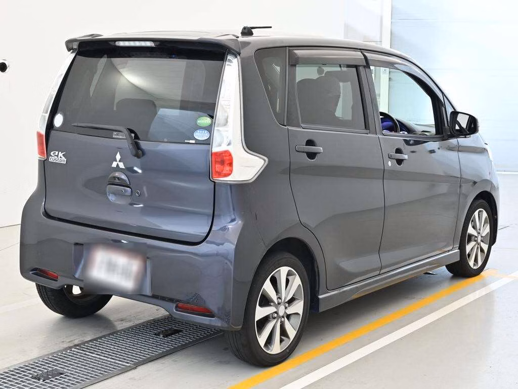 MITSUBISHI EK CUSTOM