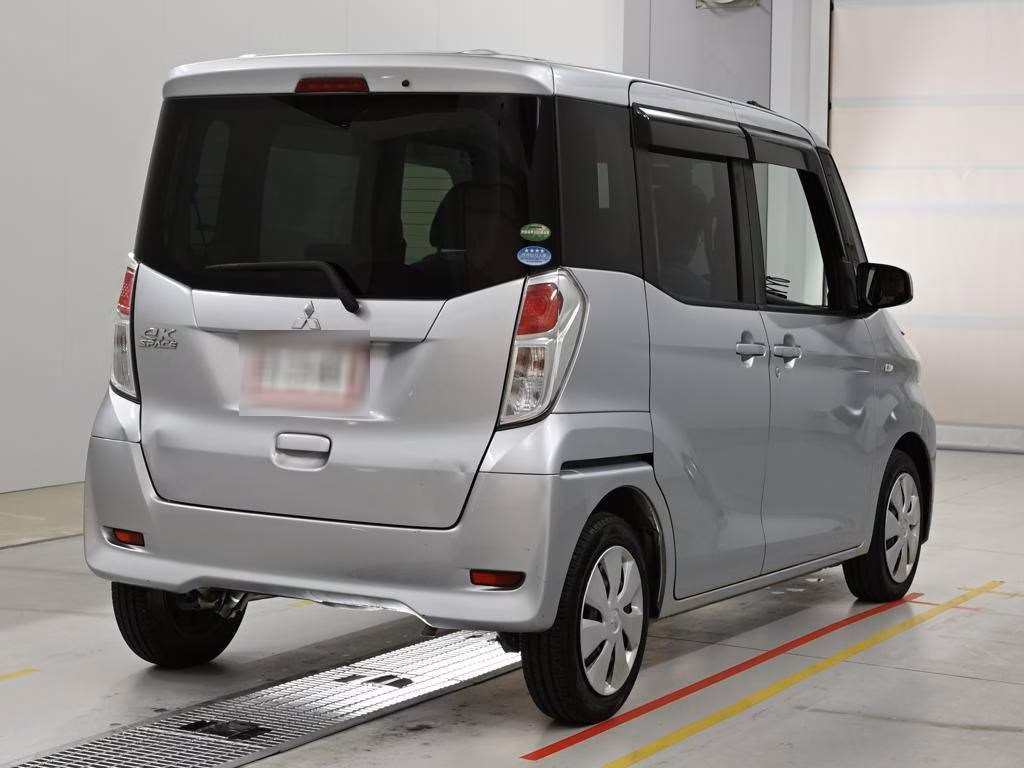 MITSUBISHI EK SPACE