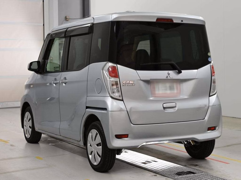 MITSUBISHI EK SPACE