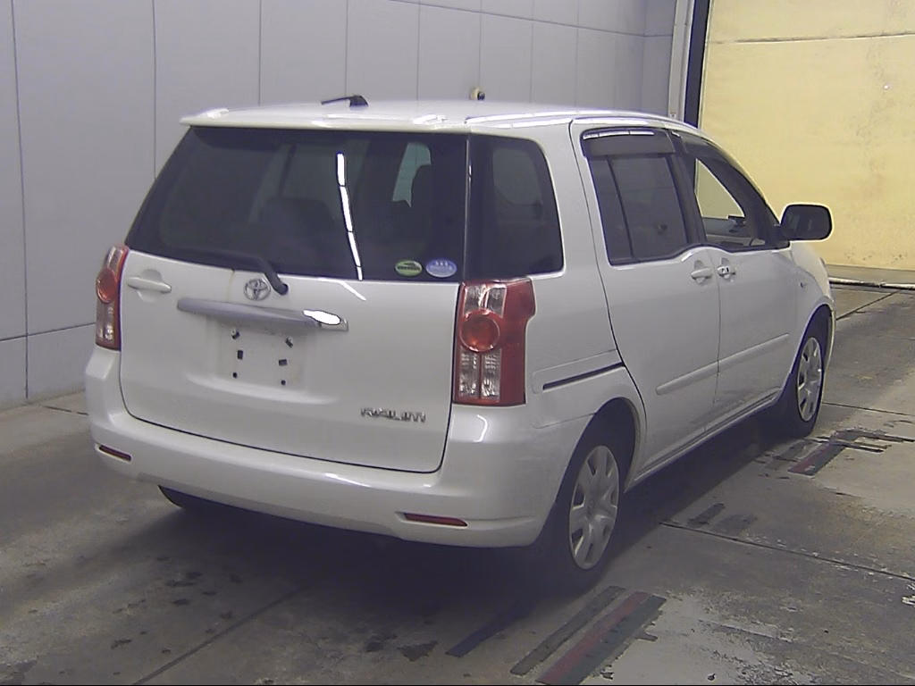 TOYOTA RAUM
