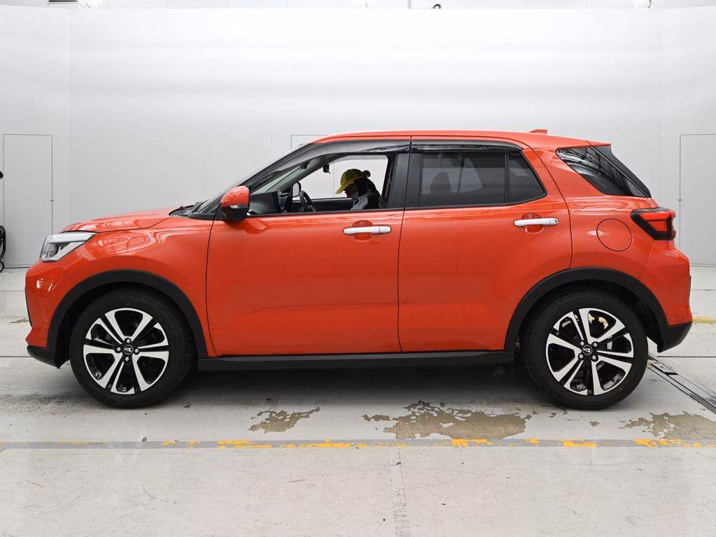 DAIHATSU ROCKY
