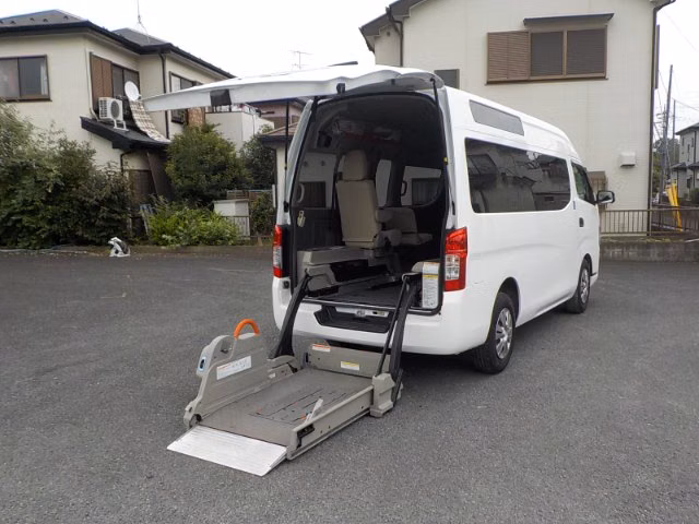 NISSAN NV350 CARAVAN