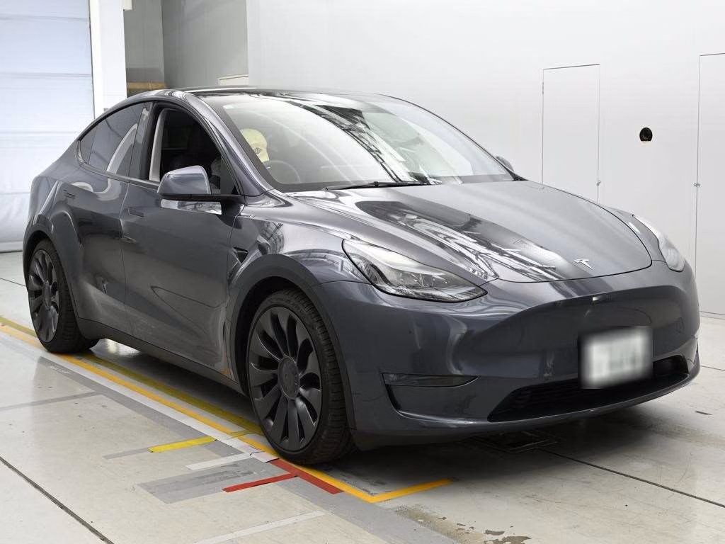 TESLA MODEL Y
