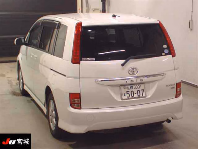 TOYOTA ISIS
