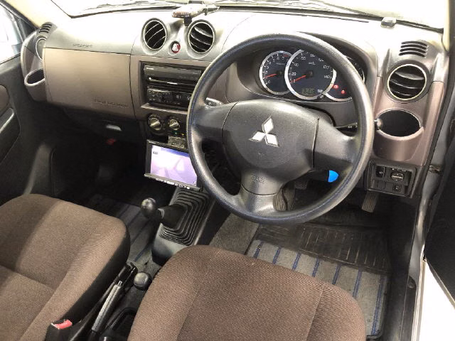 MITSUBISHI PAJERO MINI