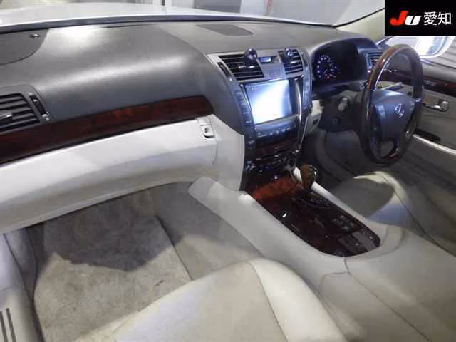 LEXUS LS600H