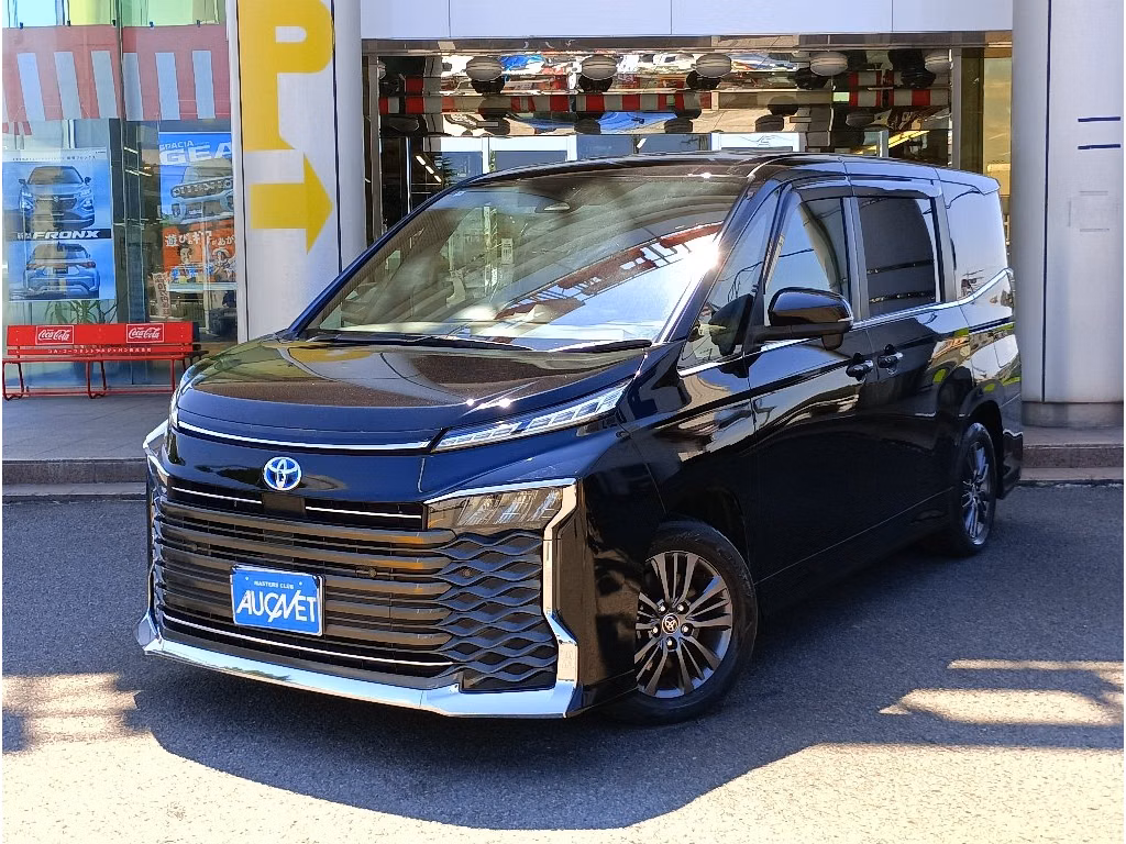 TOYOTA VOXY