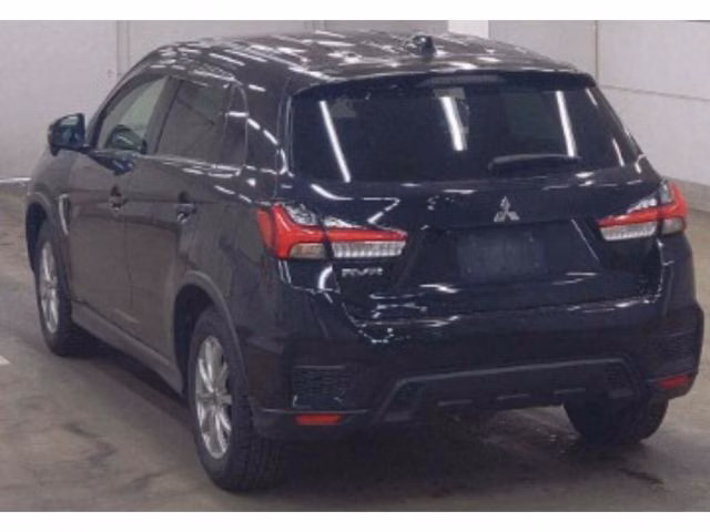 MITSUBISHI RVR