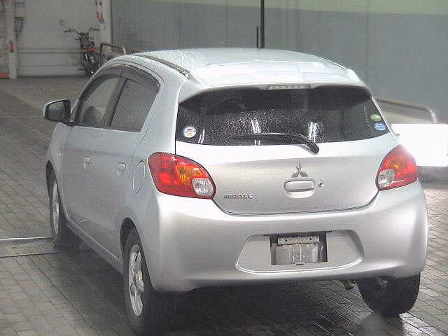MITSUBISHI MIRAGE