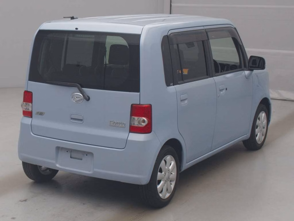 DAIHATSU MOVE CONTE