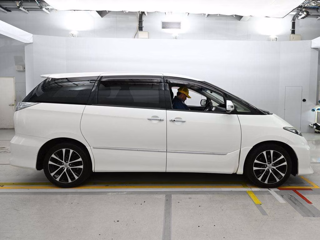 TOYOTA ESTIMA