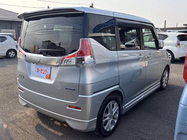 MITSUBISHI DELICA D:2