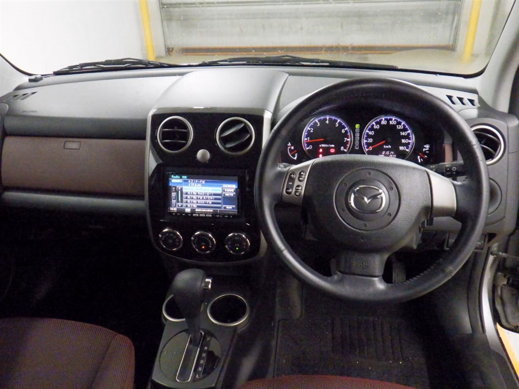 MAZDA VERISA