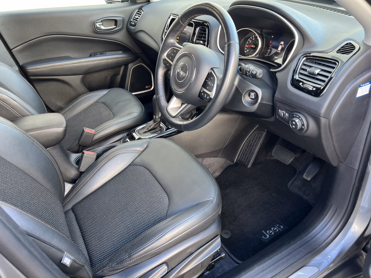 JEEP COMPASS
