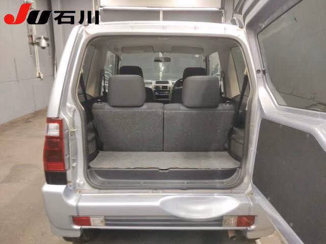 MITSUBISHI PAJERO MINI